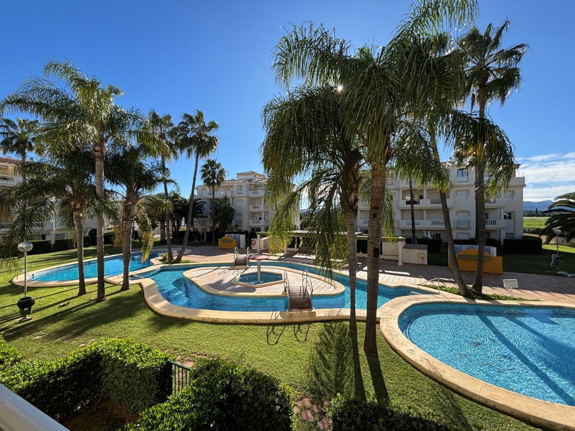 Apartamento La Fontana A- Primer Piso- Serviden