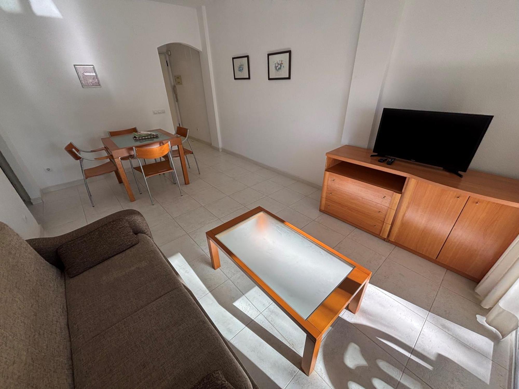 La Fontana A- Primer Piso- Serviden Apartamento *