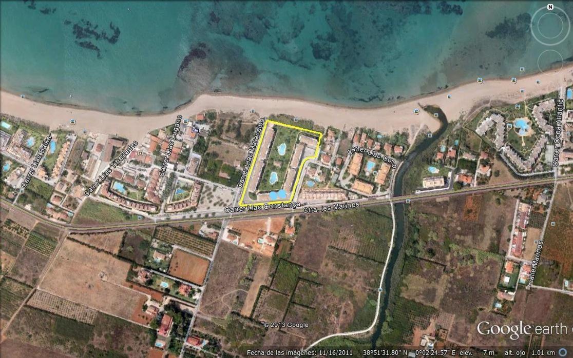 Apartamento Urbanizacion En Primera Linea De Playa *