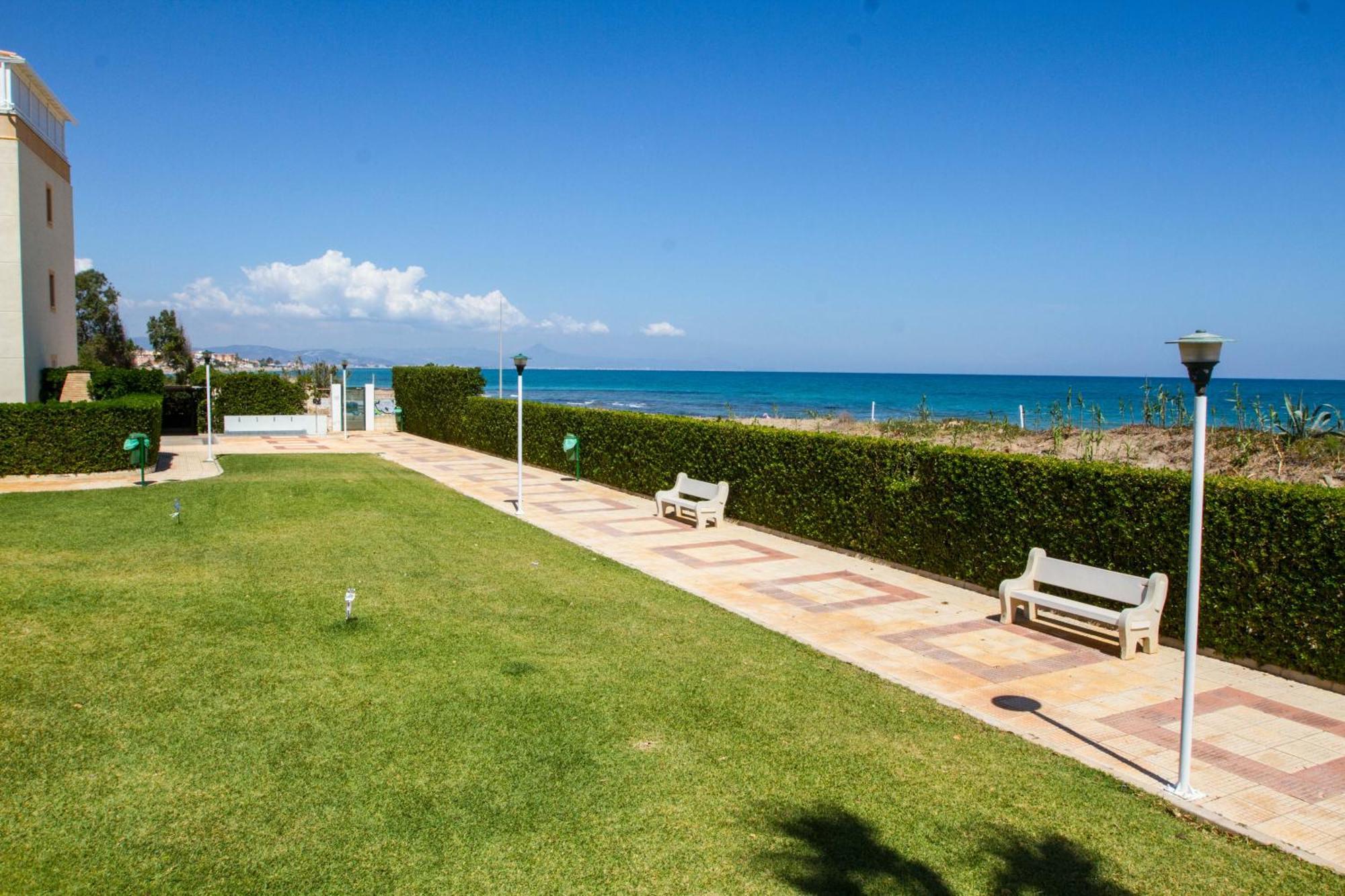 Urbanizacion En Primera Linea De Playa Apartamento Dénia