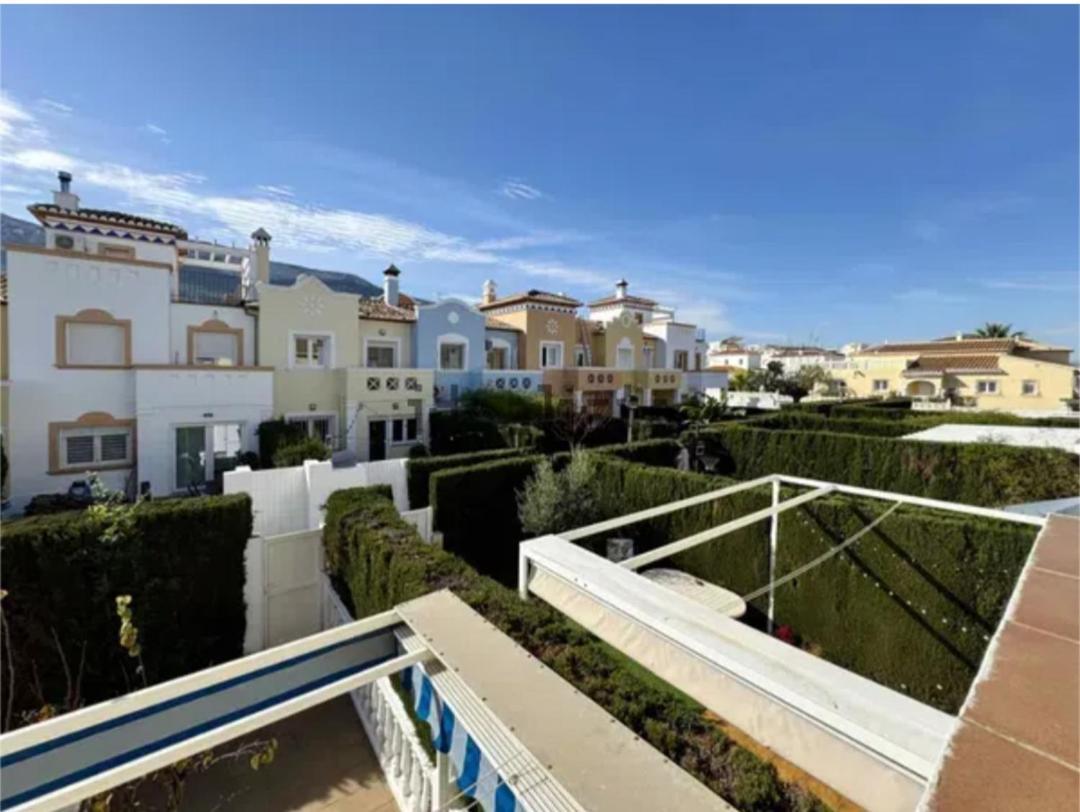 Beautiful Adosado Con Piscina Comunitaria Chalet