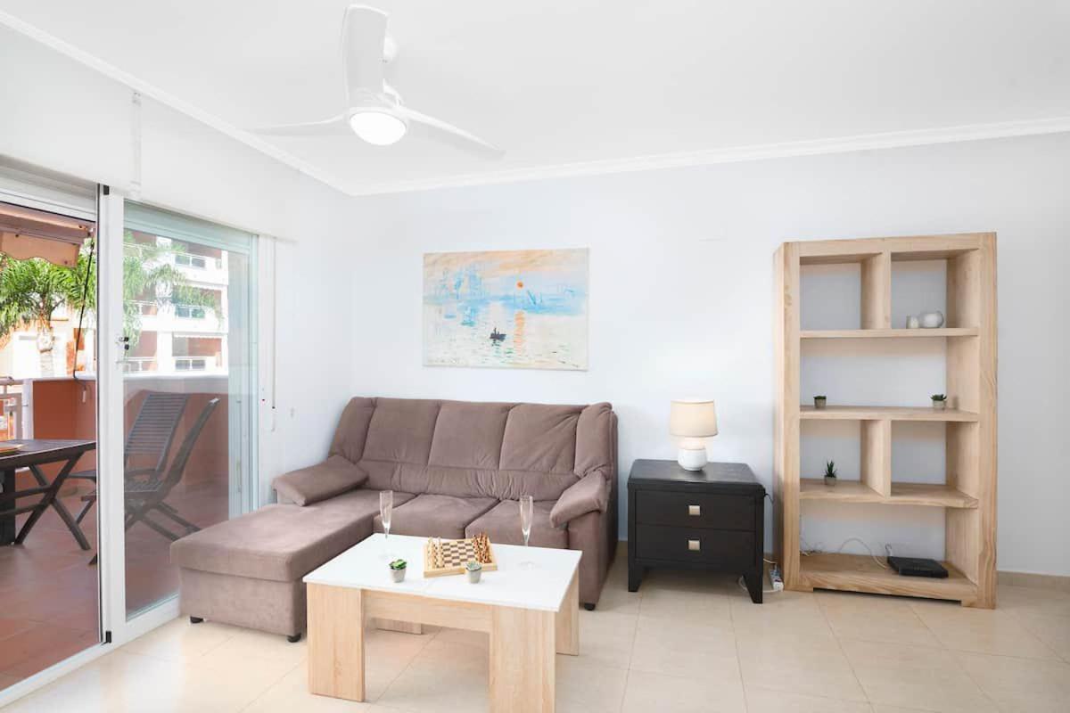 Urbanización Con Piscina Mar De * Dénia