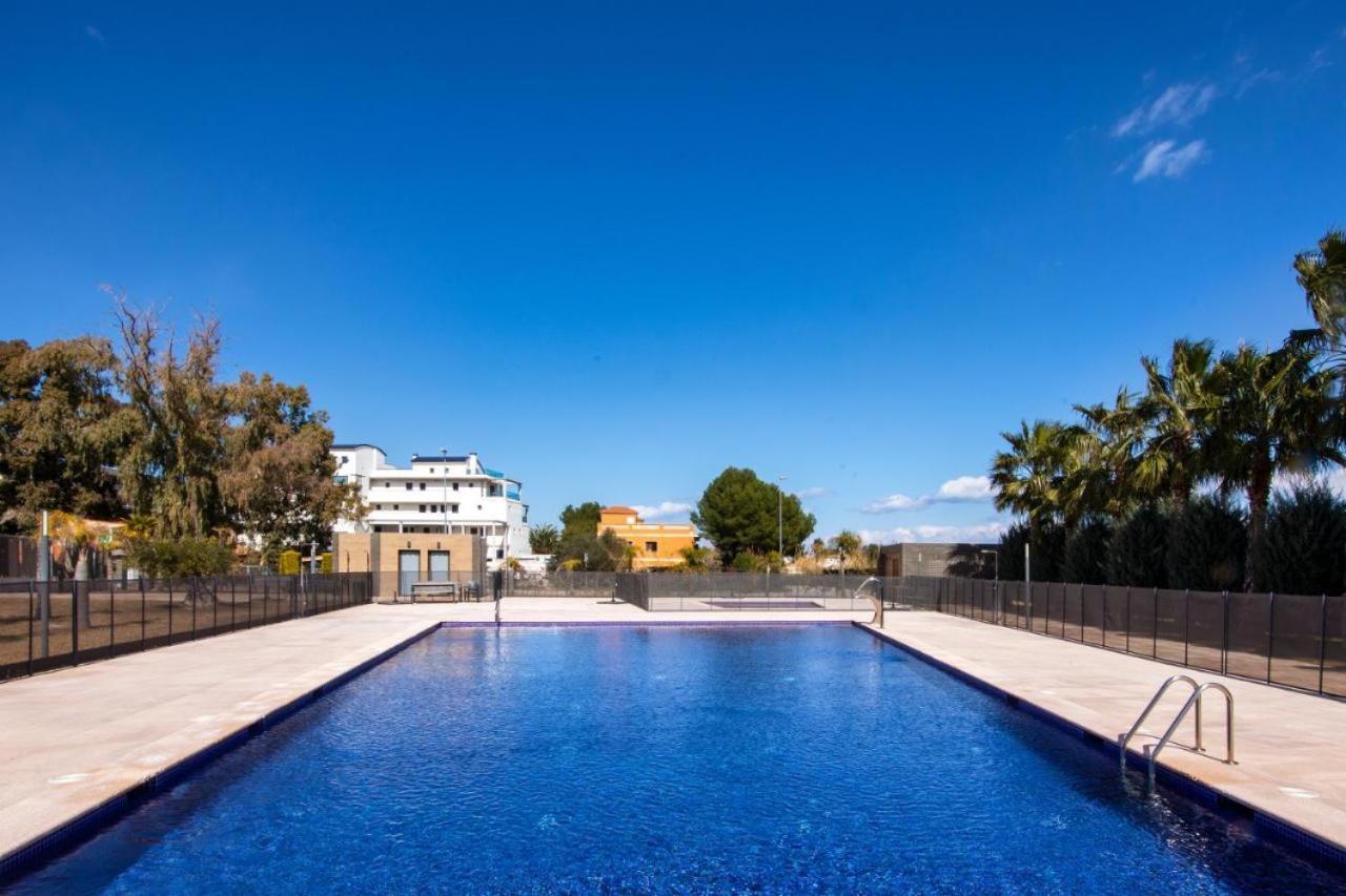 Casa Bali Playa Deveses Apartamento *