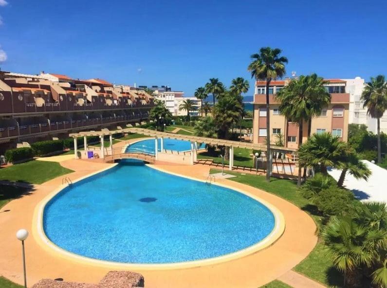 Planta Baja Con Piscina A Tres Min De La Playa *
