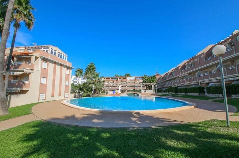 Planta Baja Con Piscina A Tres Min De La Playa Apartamento