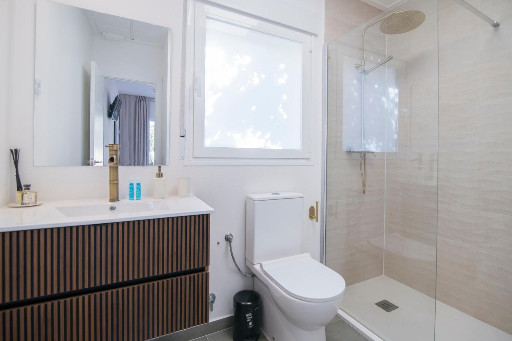 Apartamento Acogedor Con Jardin En 2 *