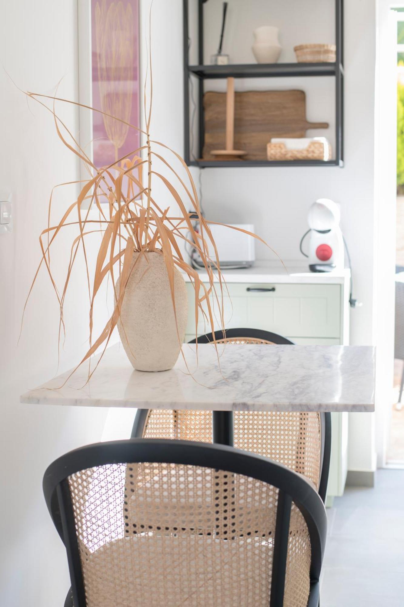 Acogedor Con Jardin En 2 *