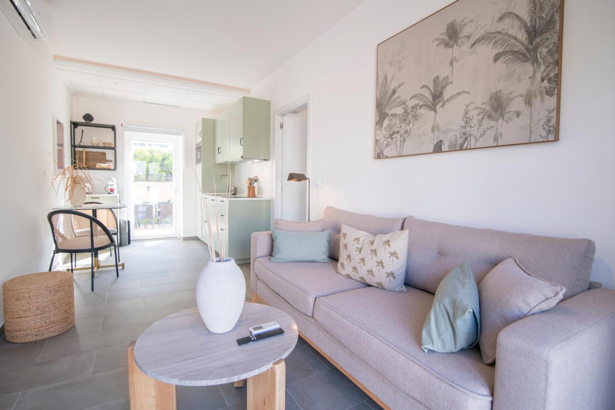 Apartamento Acogedor Con Jardin En 2 *