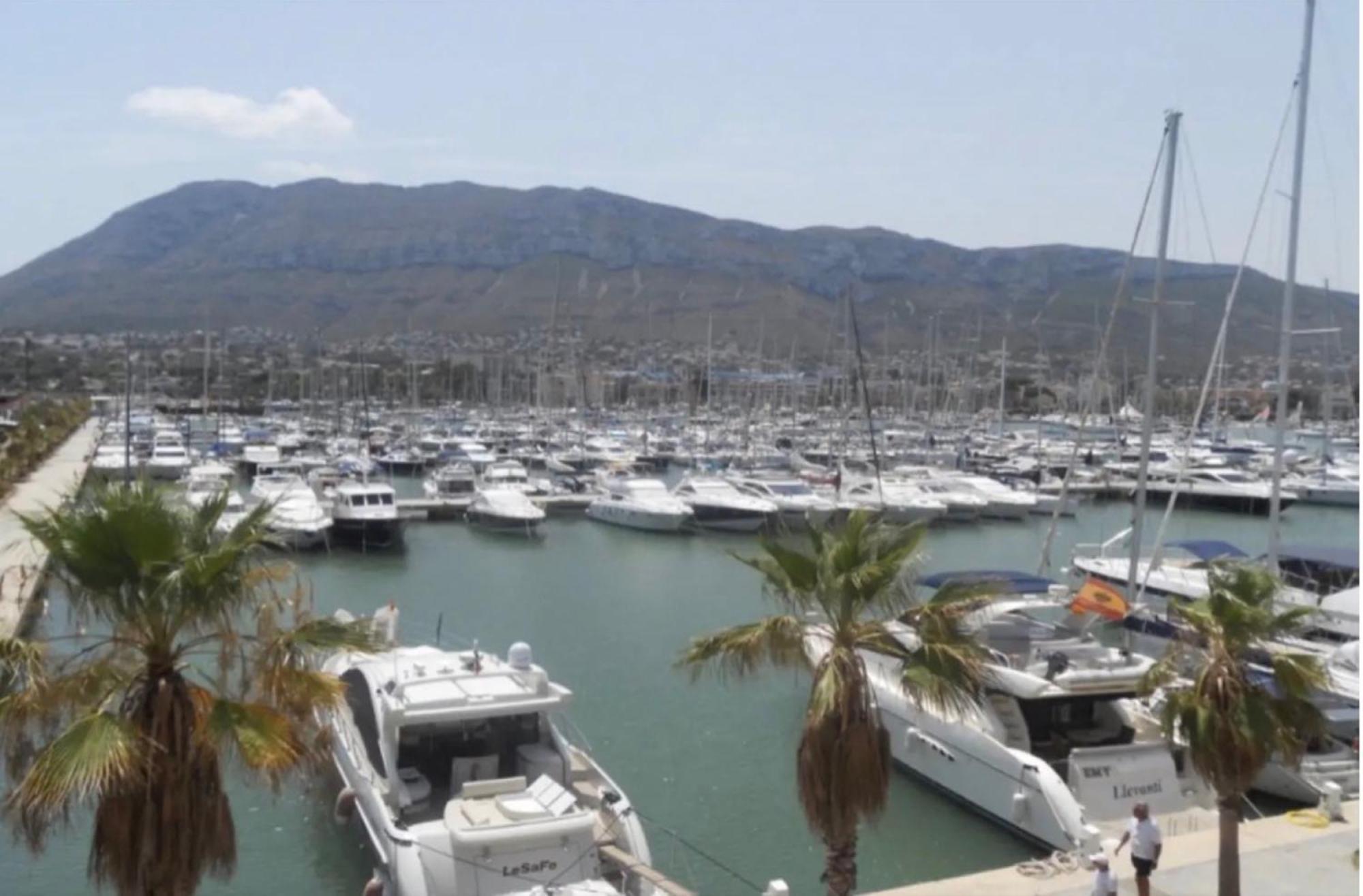 Penthouse Next To The Marina Apartamento *