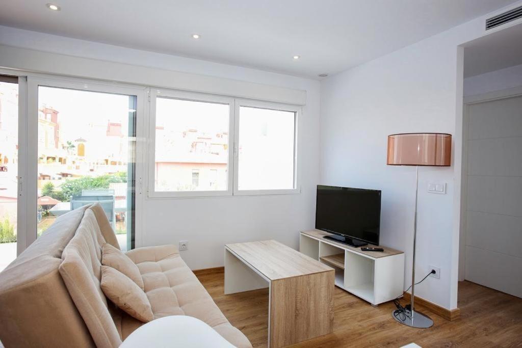 Marina A8 * Dénia