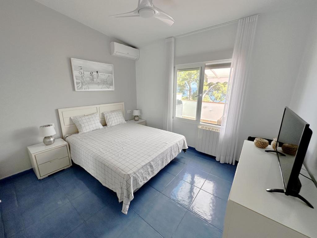 Les Rotes 30 By Homeprive *