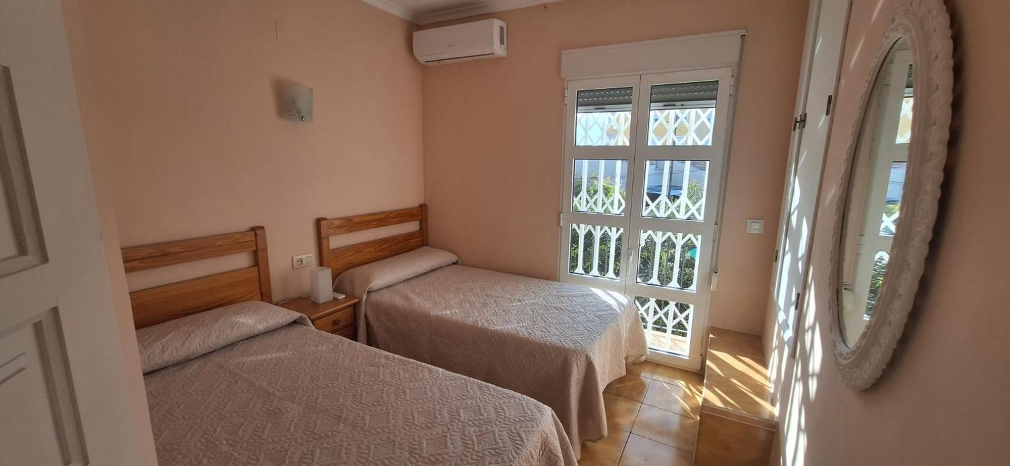 Marilo Villa