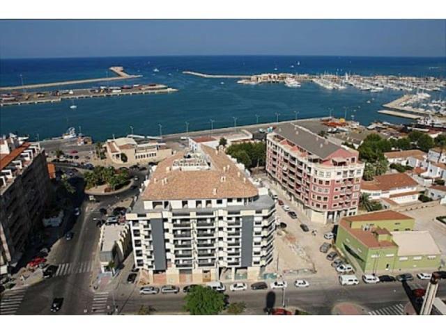Apartamento La Rosaleda, Centrico, Con Garaje Y Terraza Exterior