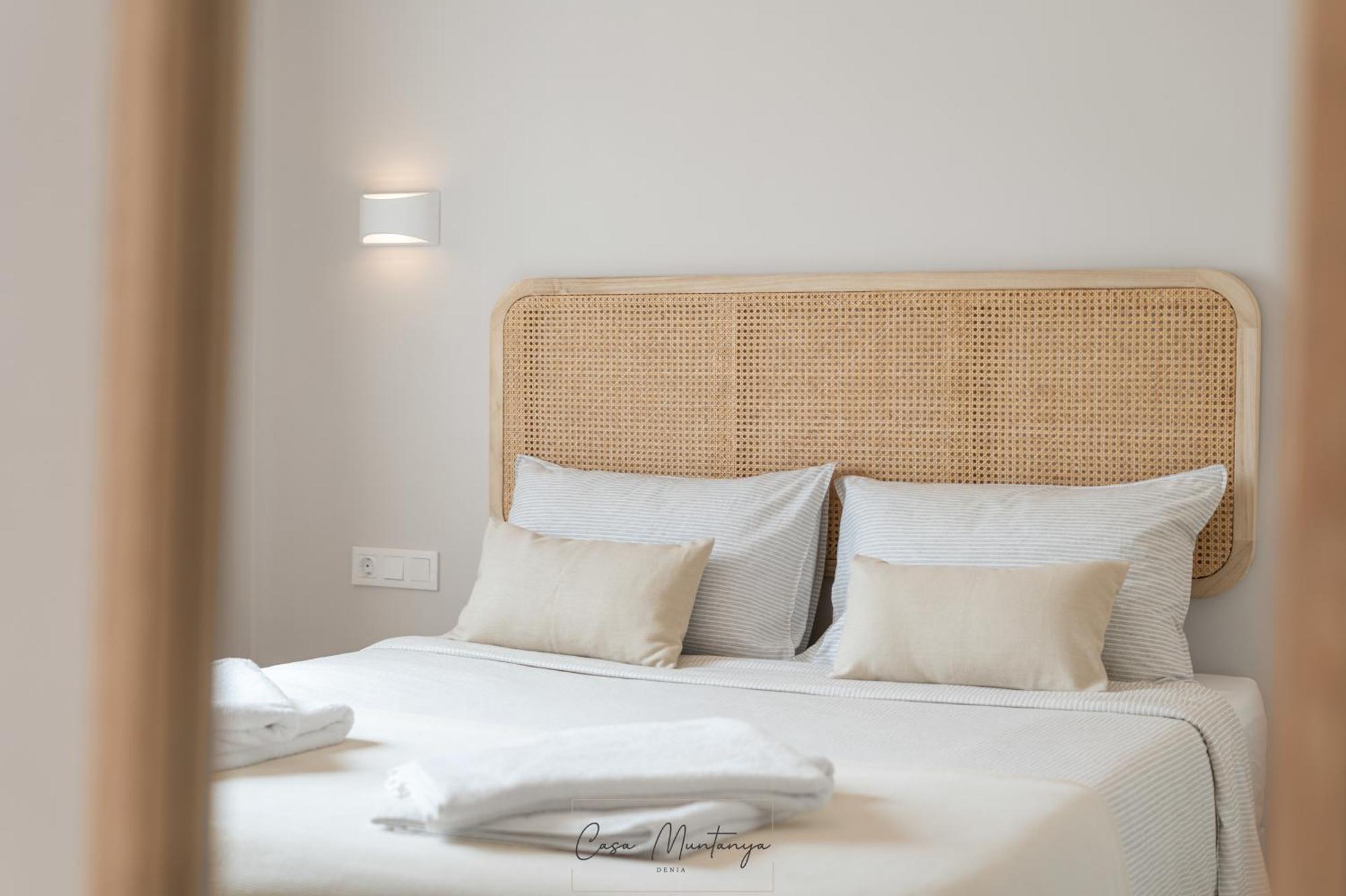 Apartamento De Diseno Reformado Con Piscina Y Jardin *