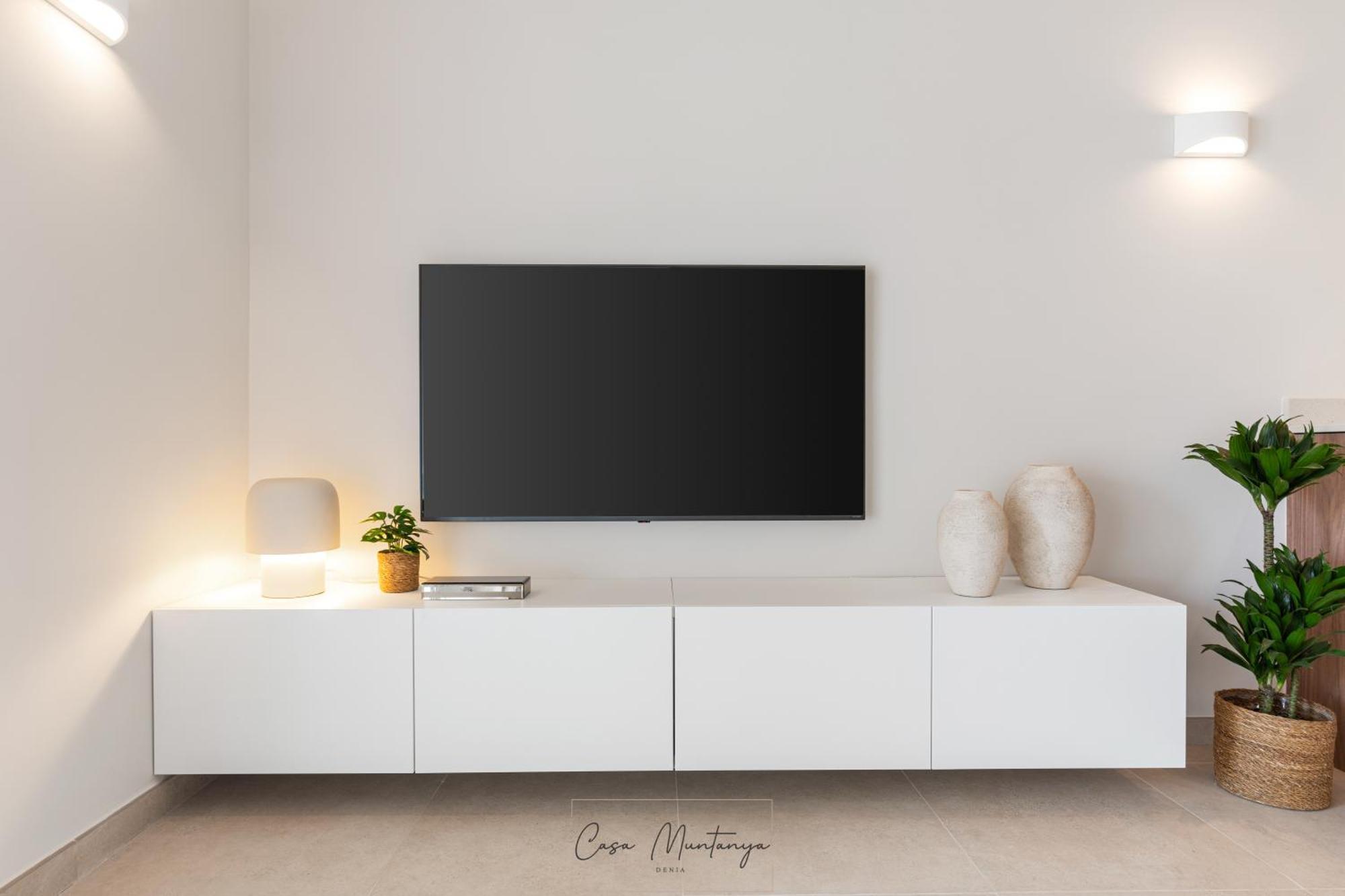 Apartamento De Diseno Reformado Con Piscina Y Jardin *