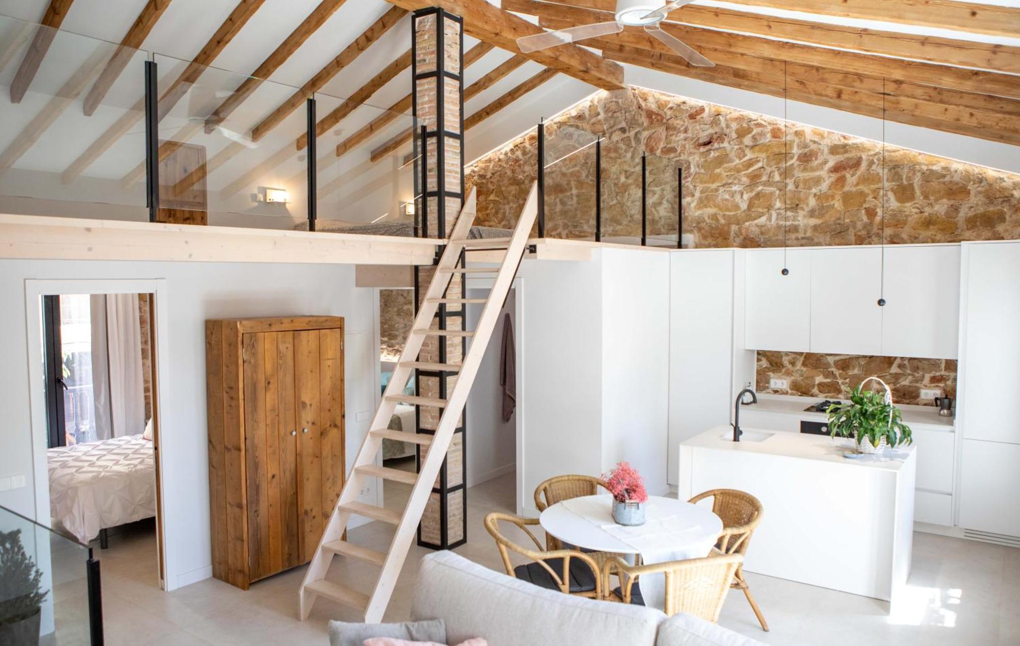 Ca La Iaia By Family Homes *
