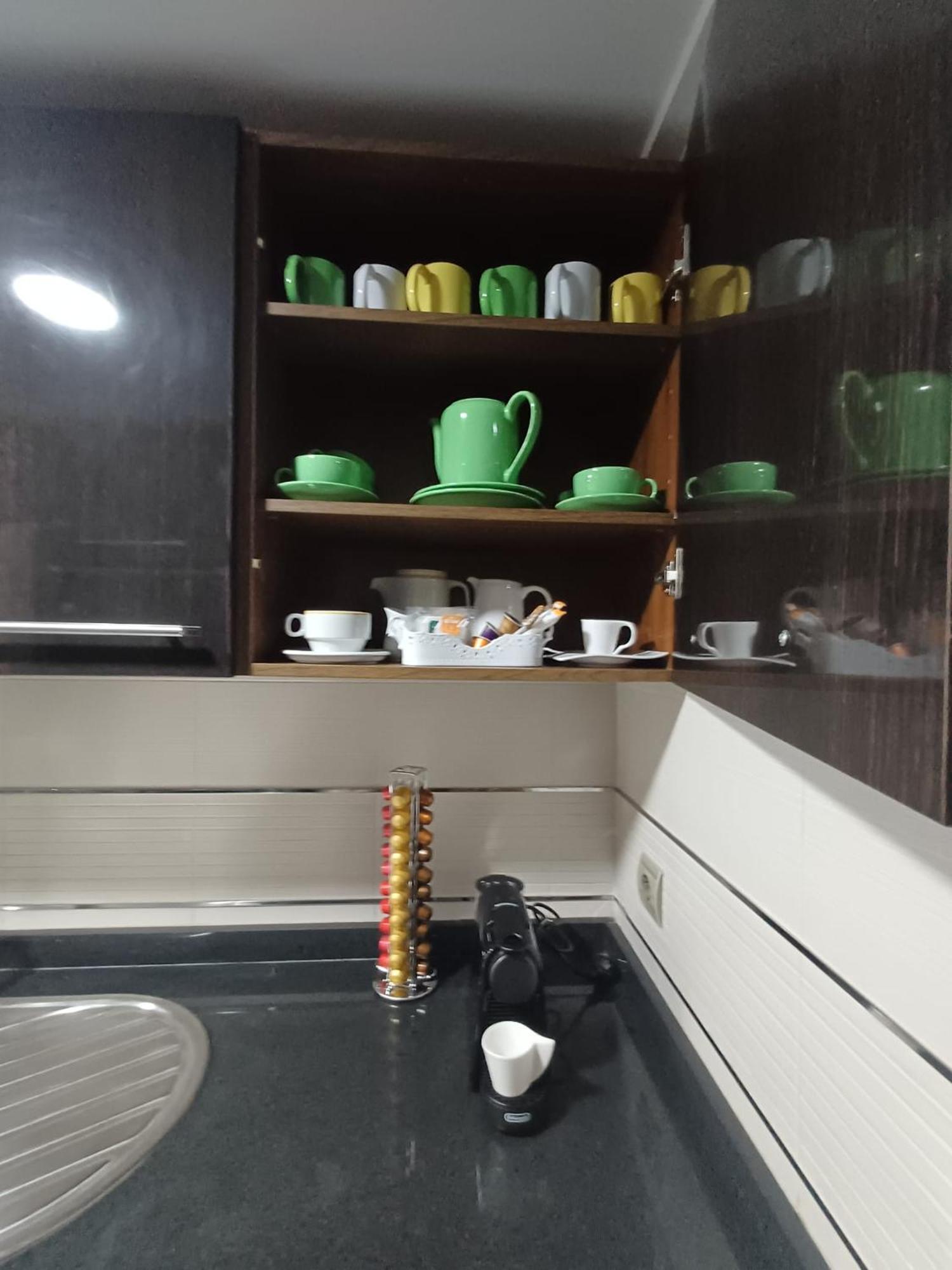 La Rosaleda, Centrico, Con Garaje Y Terraza Exterior Apartamento