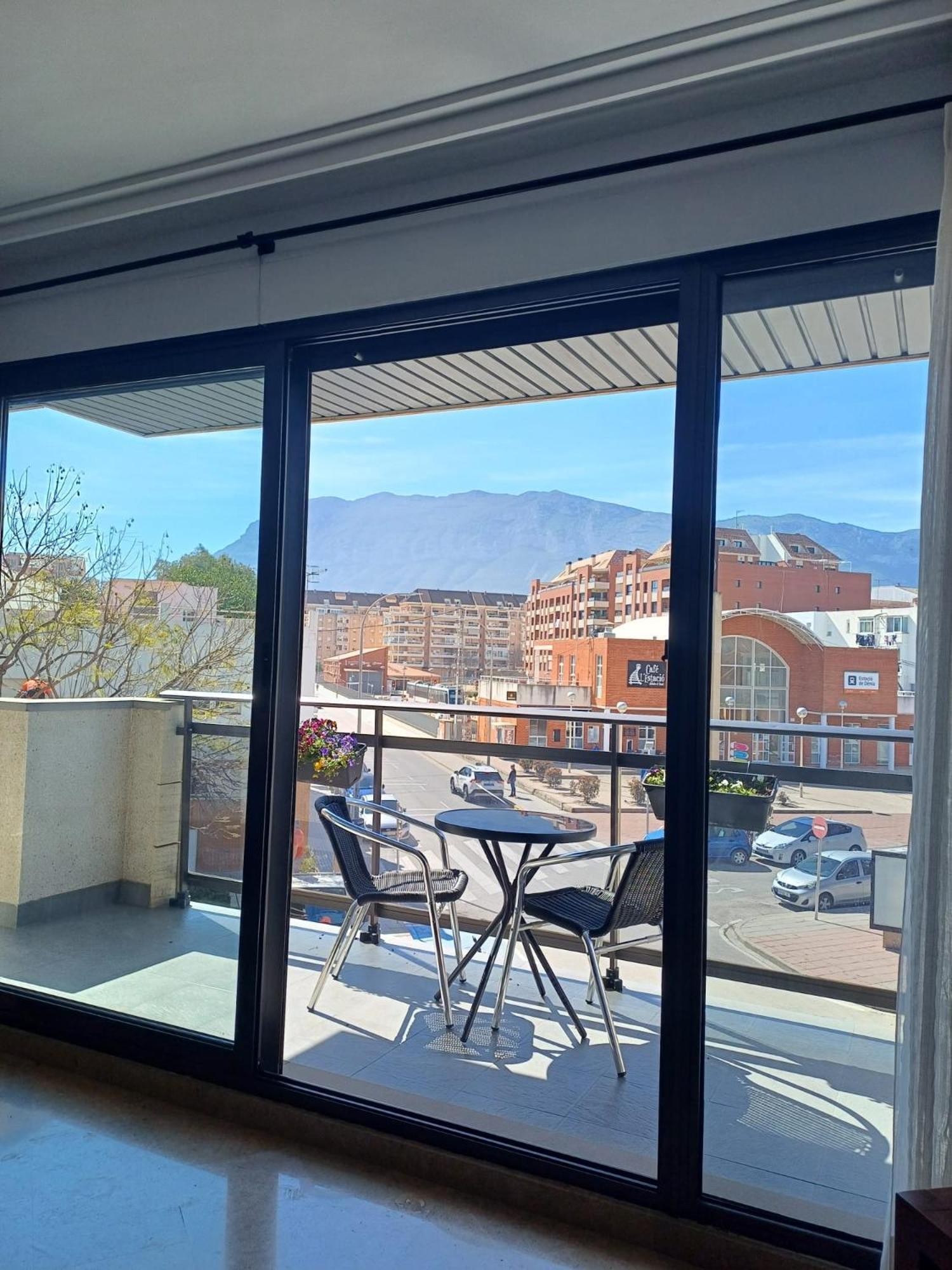 La Rosaleda, Centrico, Con Garaje Y Terraza Exterior Apartamento *