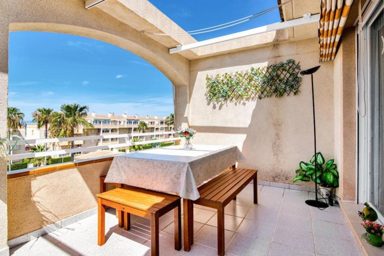 Apartamento Precioso Atico Primera Linea De Playa Dénia