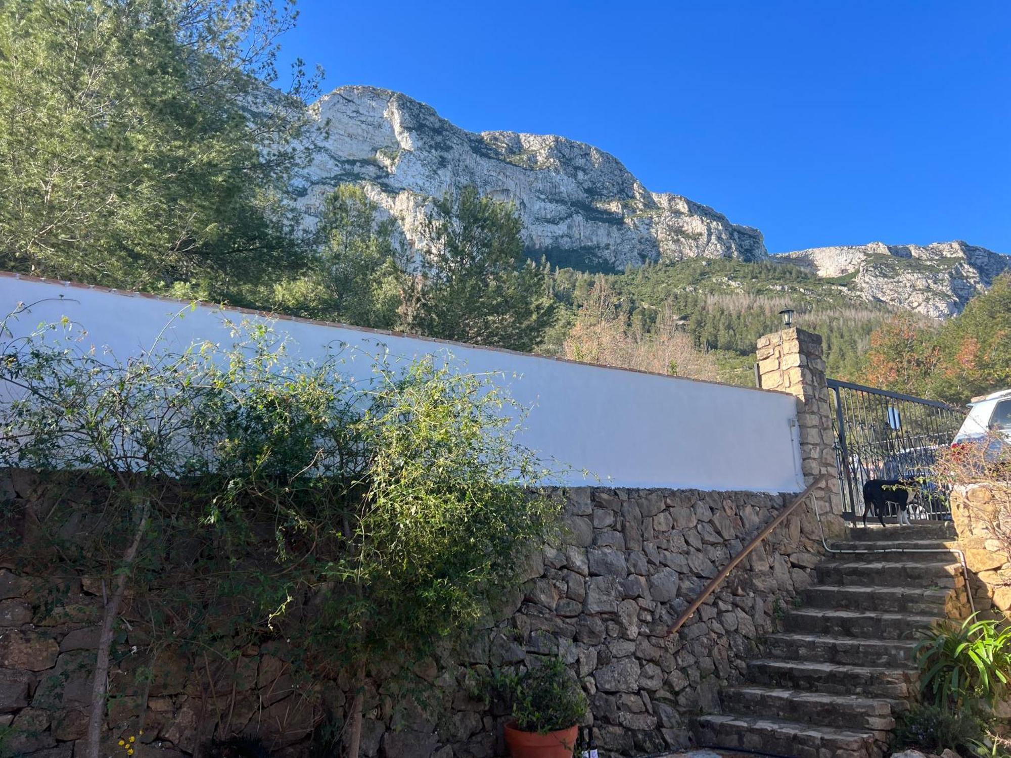 Сasa de vacaciones House With Swimming Pool And Amazing Sea And Mountain Views In Montgo,