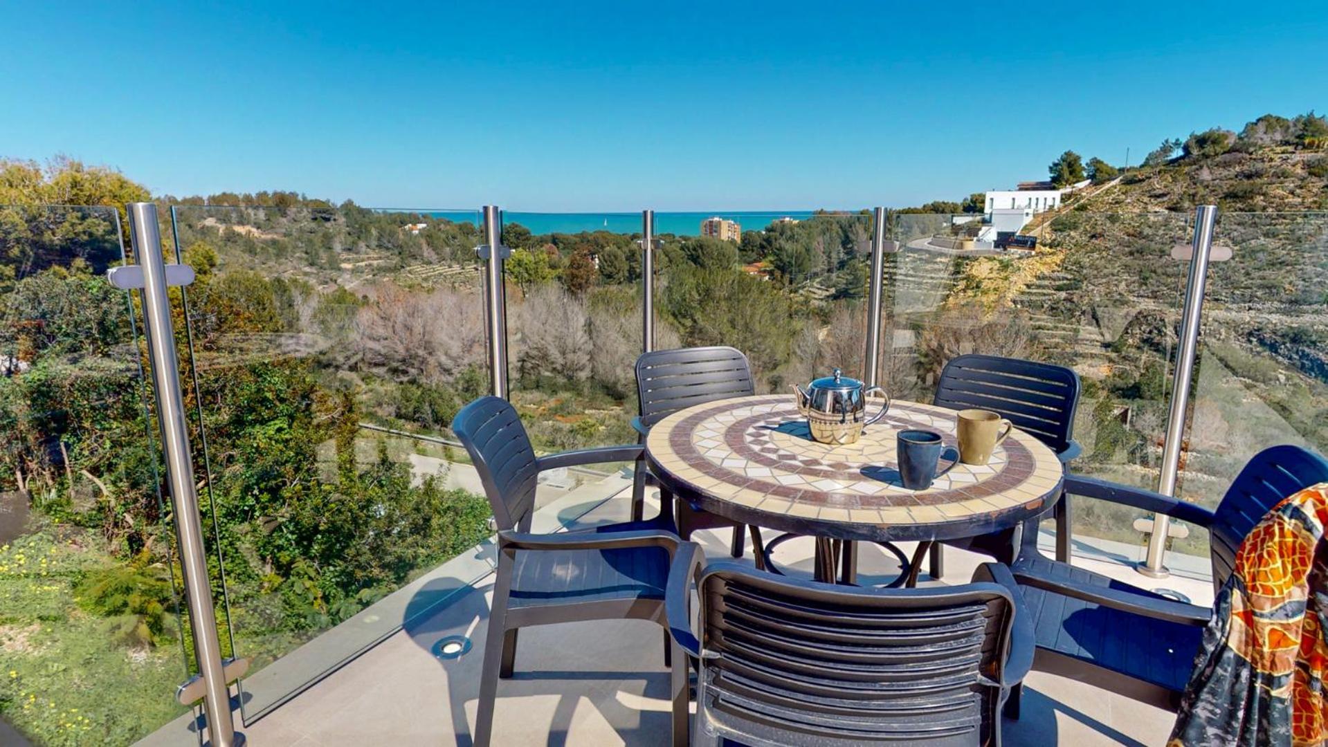 Leon By Family Homes * Denia