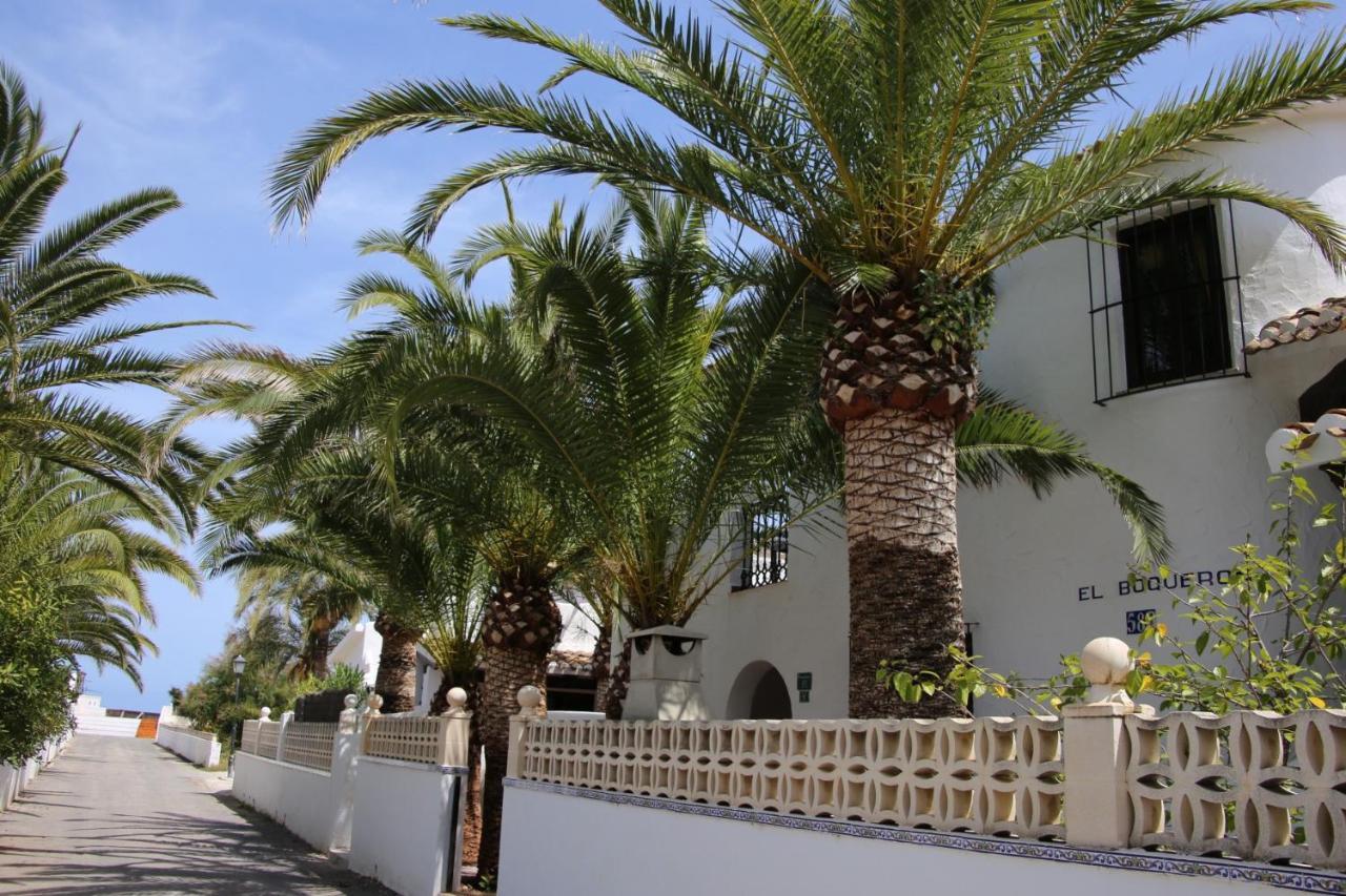 Villa Urbanizacion El Oasis, 20 En 1ª Linea Playa