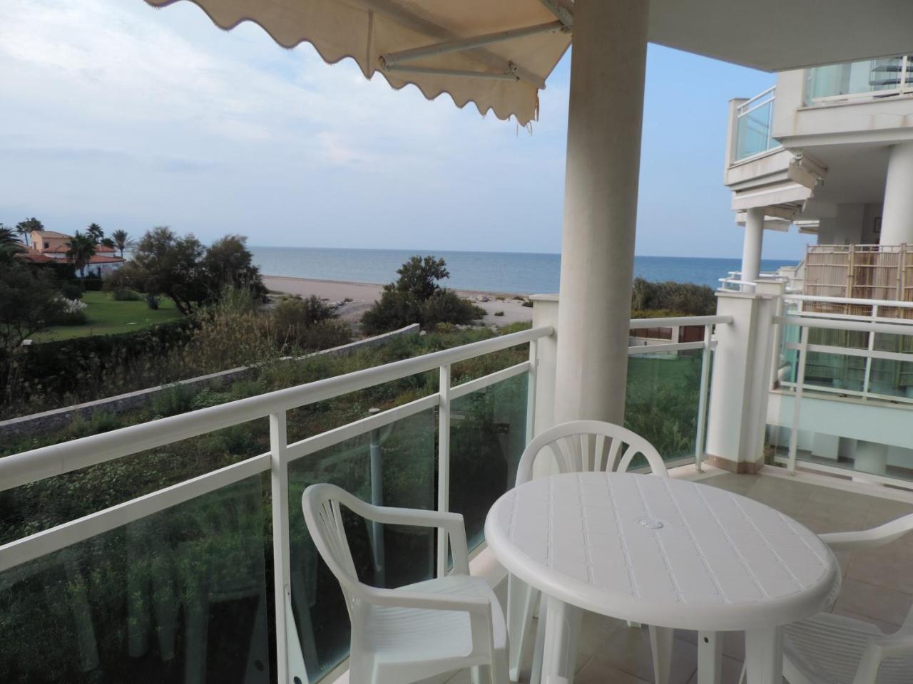 Les Portelles Del Mar 1ª Línea Playa Apartamento *