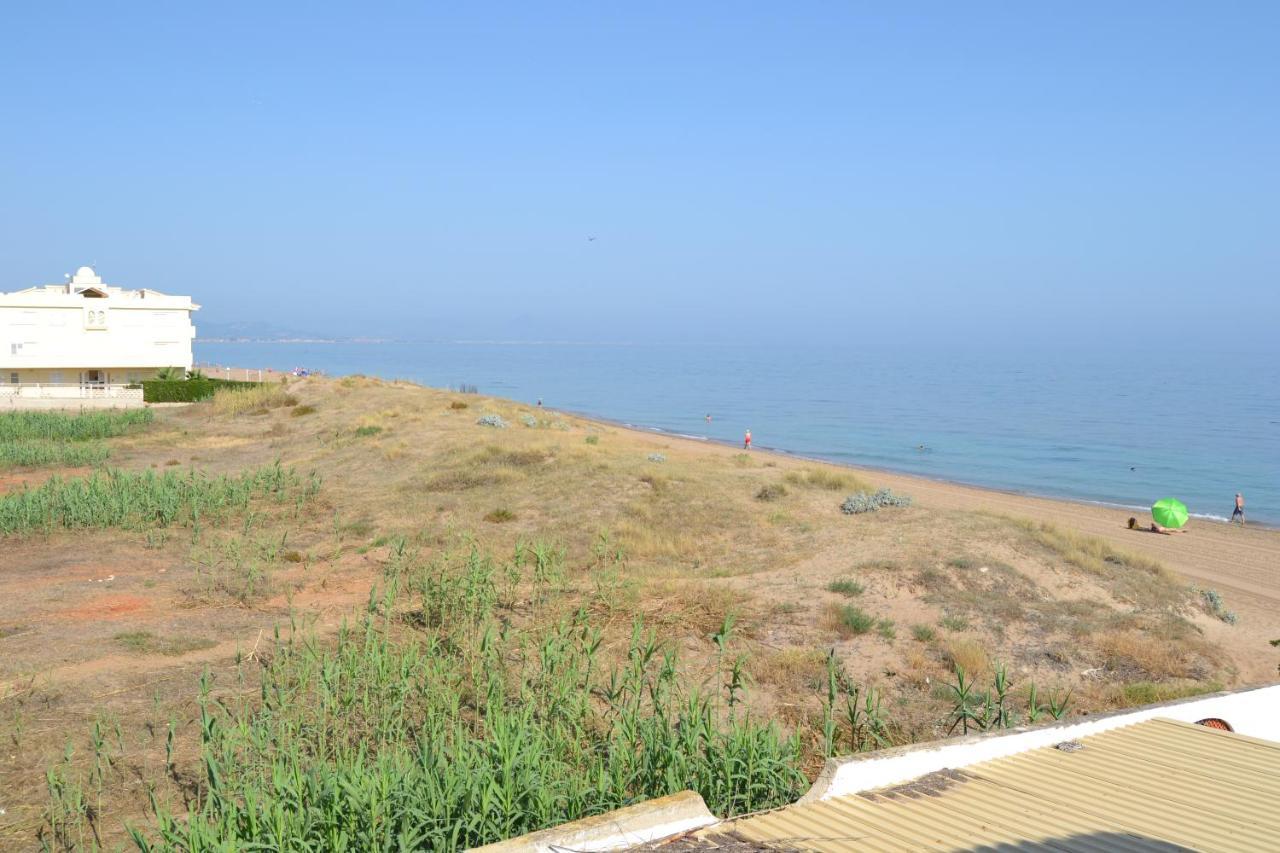 Laguna Locdenia Apartment *
