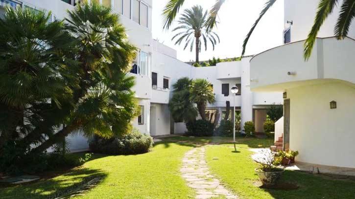 Albaranas Locdenia Apartment