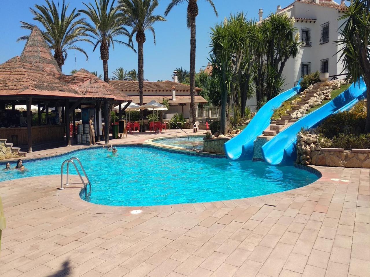 2 Hab Cerca Piscina Toboganes. Wifi Gratis Denia