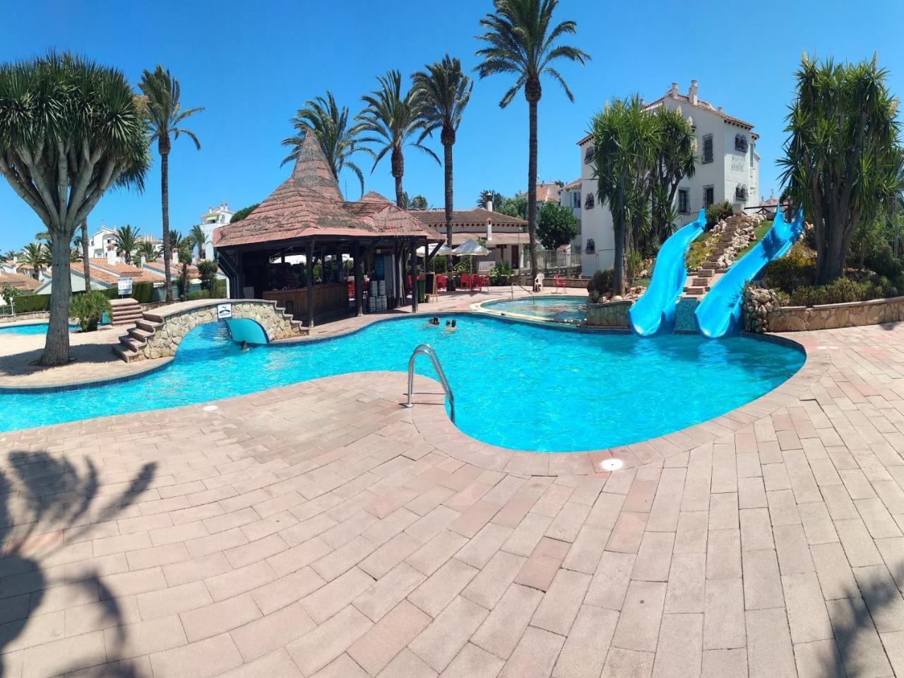 2 Hab Cerca Piscina Toboganes. Wifi Gratis Villa Denia