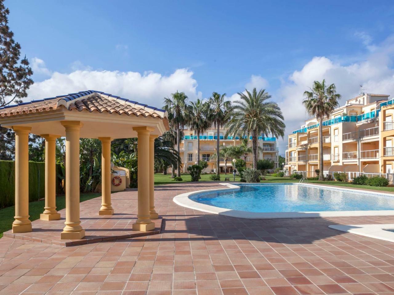 La Riviera