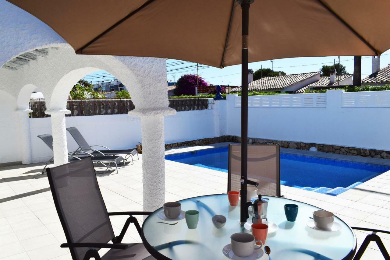 Anacasa Bacalla Piscina Privada Les Marines Ch3200 Holiday home *