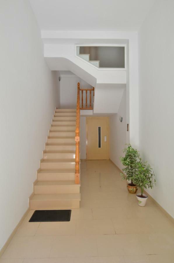 The Townhouse In Centre By Nras *