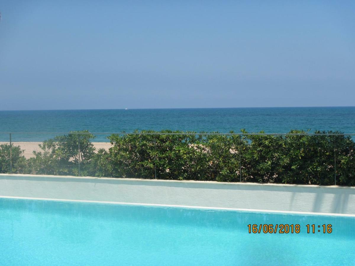 Marenia, Duplex En Primera Linea De Playa Apartment