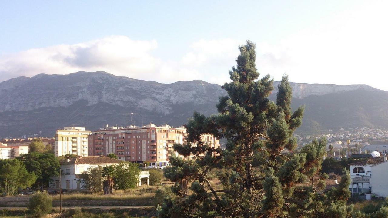80 M From The Beach, Magnificent Views Apartment *