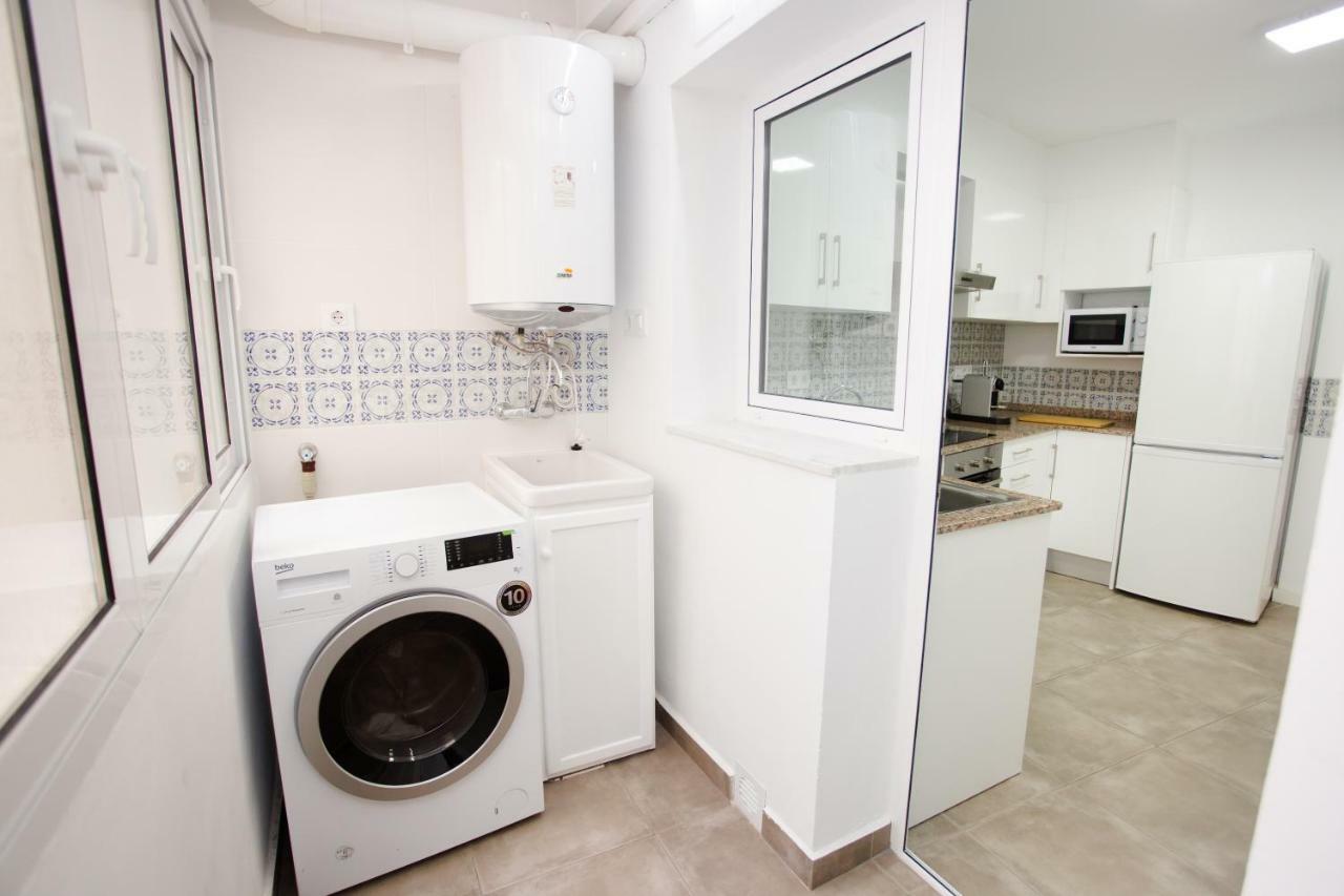 Apartment Enviable Location At Port - Walk To Marineta Casiana Denia
