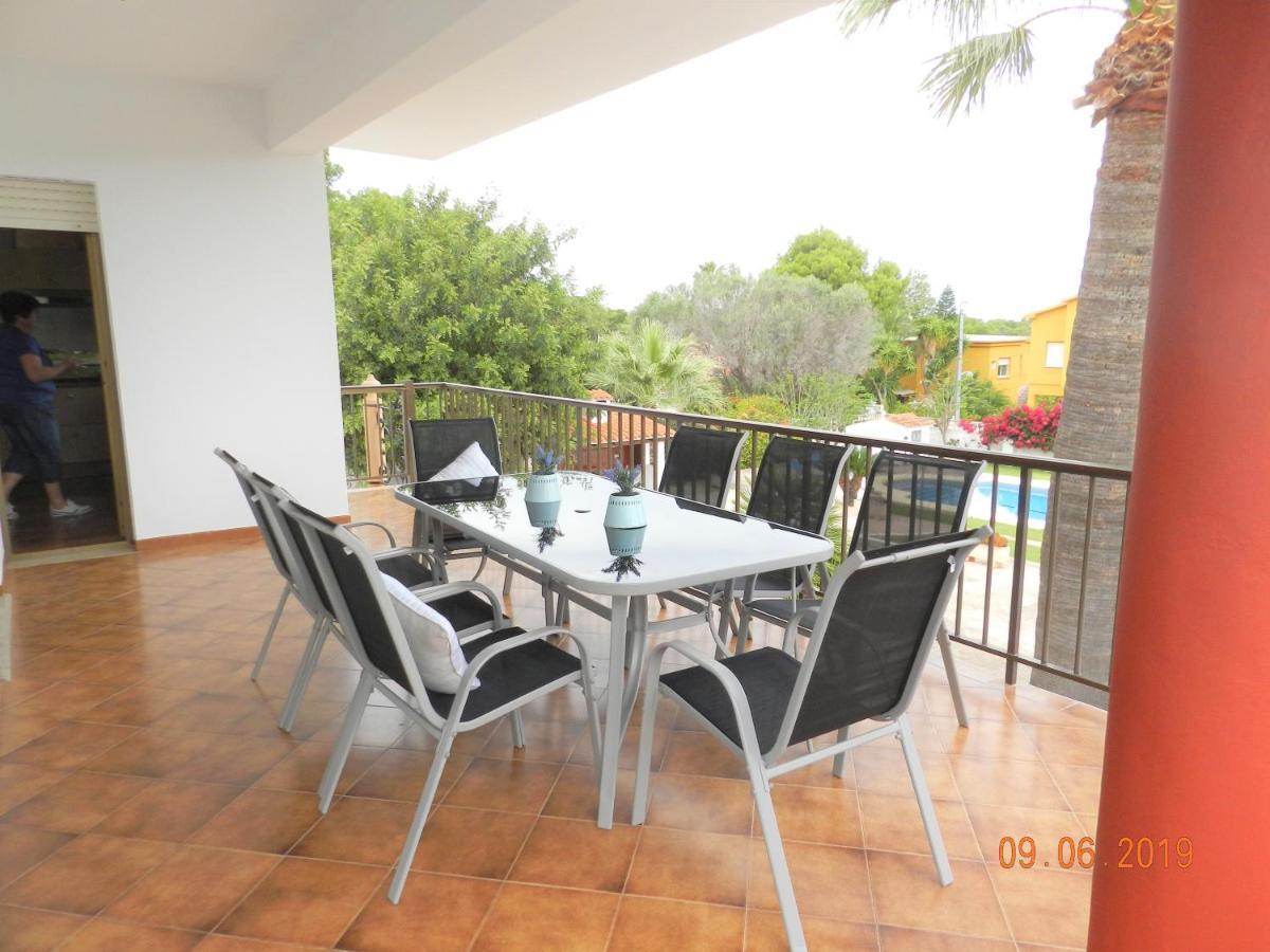 Villa En Les Rotes/las Rotas, Piscina *