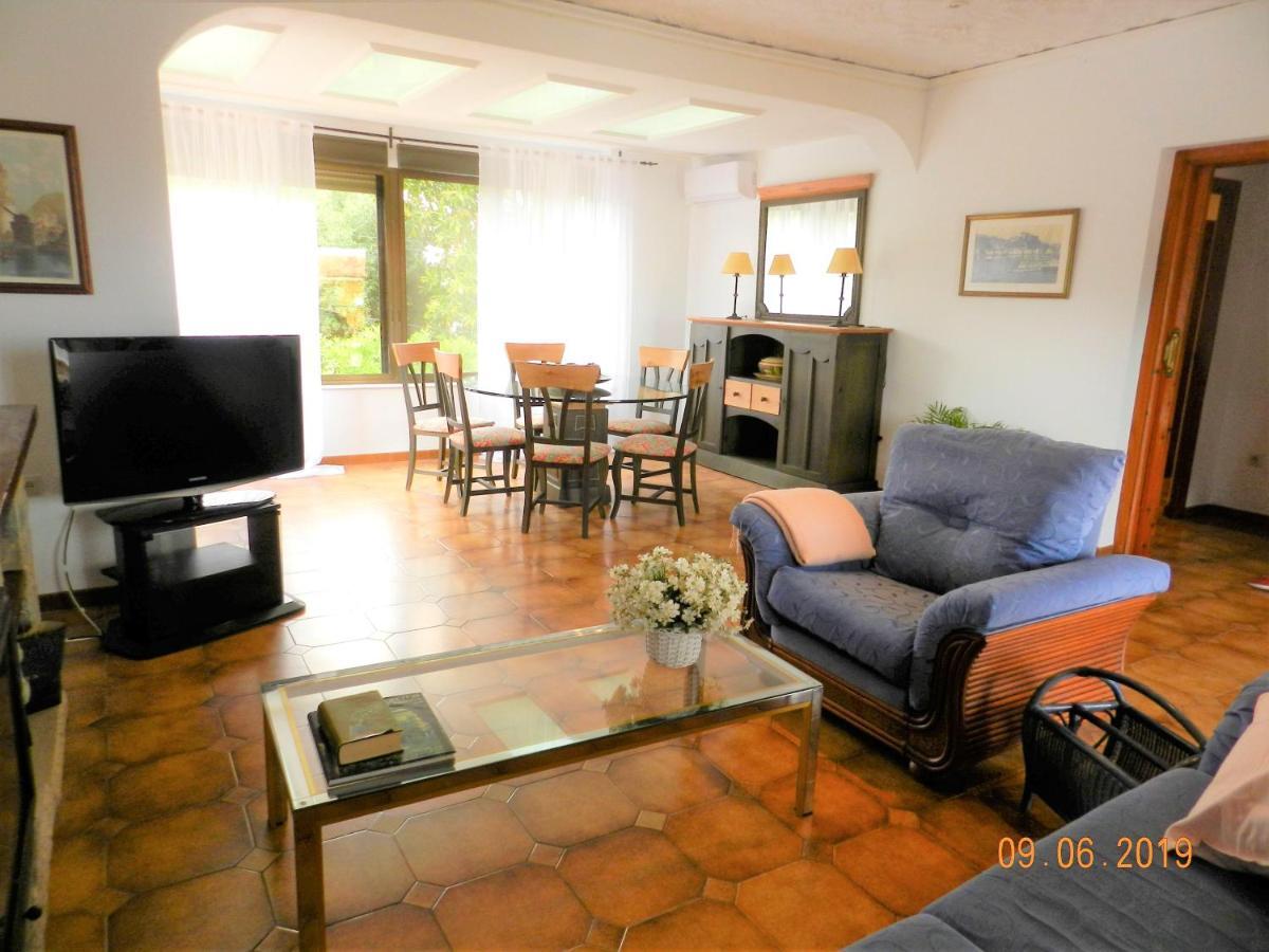 Villa En Les Rotes/las Rotas, Piscina Dénia