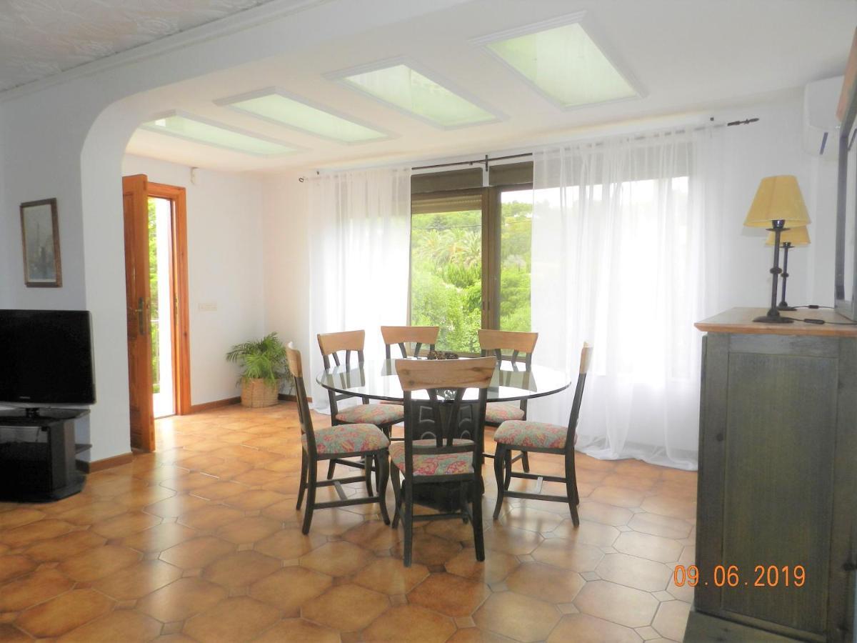 En Les Rotes/las Rotas, Piscina Villa Dénia