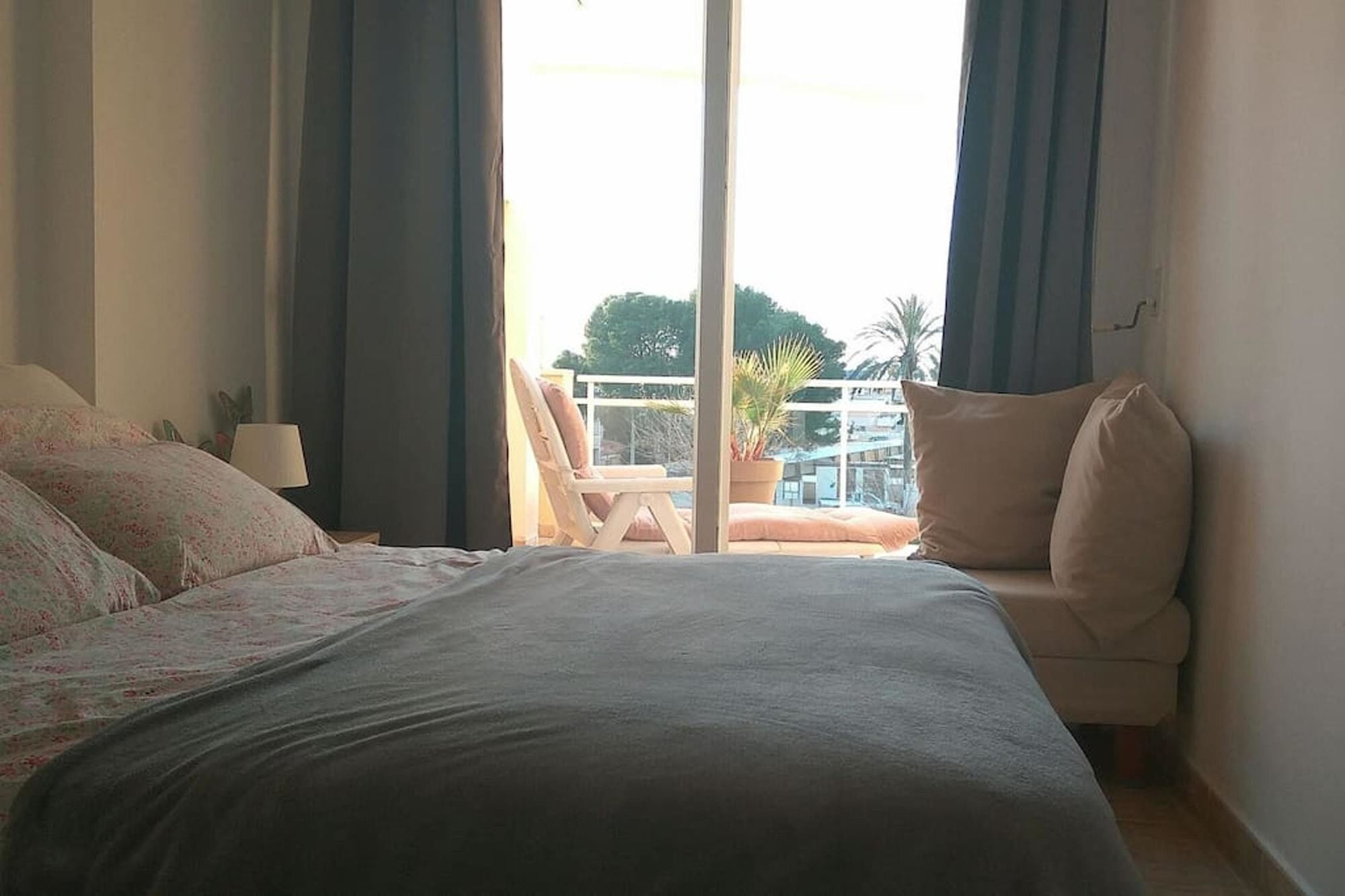 With 2 Bedrooms In Denia, With Wonderful Sea View, Pool Acce Apartamento