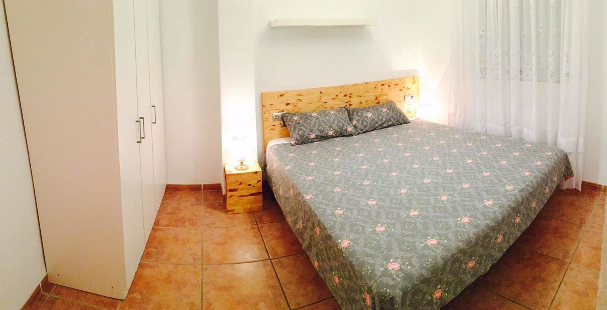 With 3 Bedrooms In Denia, With Wonderful View, Enclosed Apartment *