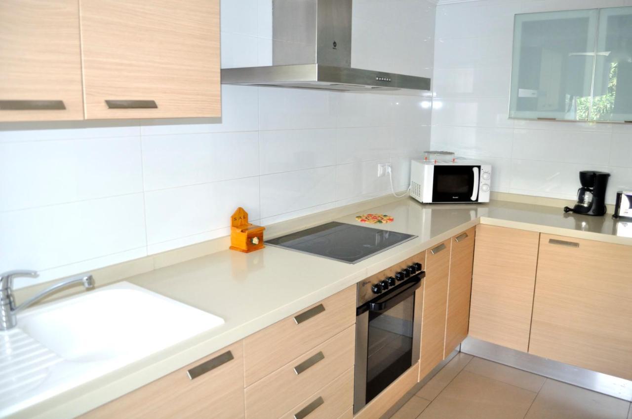 Apartment Brisas A1, 2 Dormitorios, Playa A 50m, By Bookindenia
