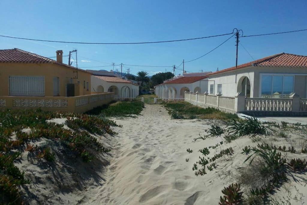 Casa A Pie De Playa En Marinas *