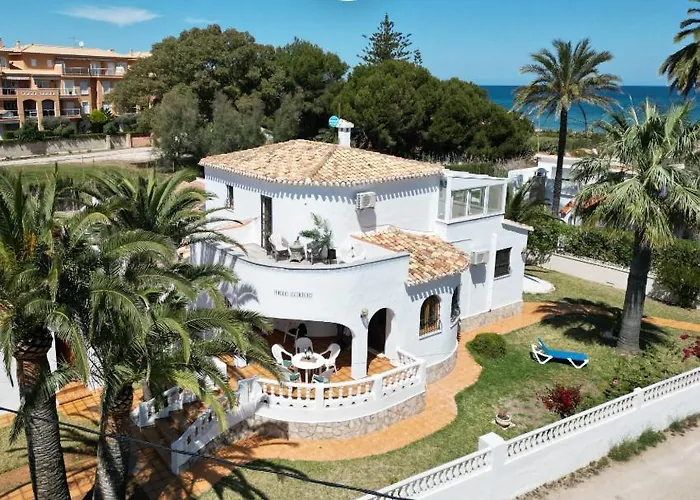 Villa Patricia Dieter House