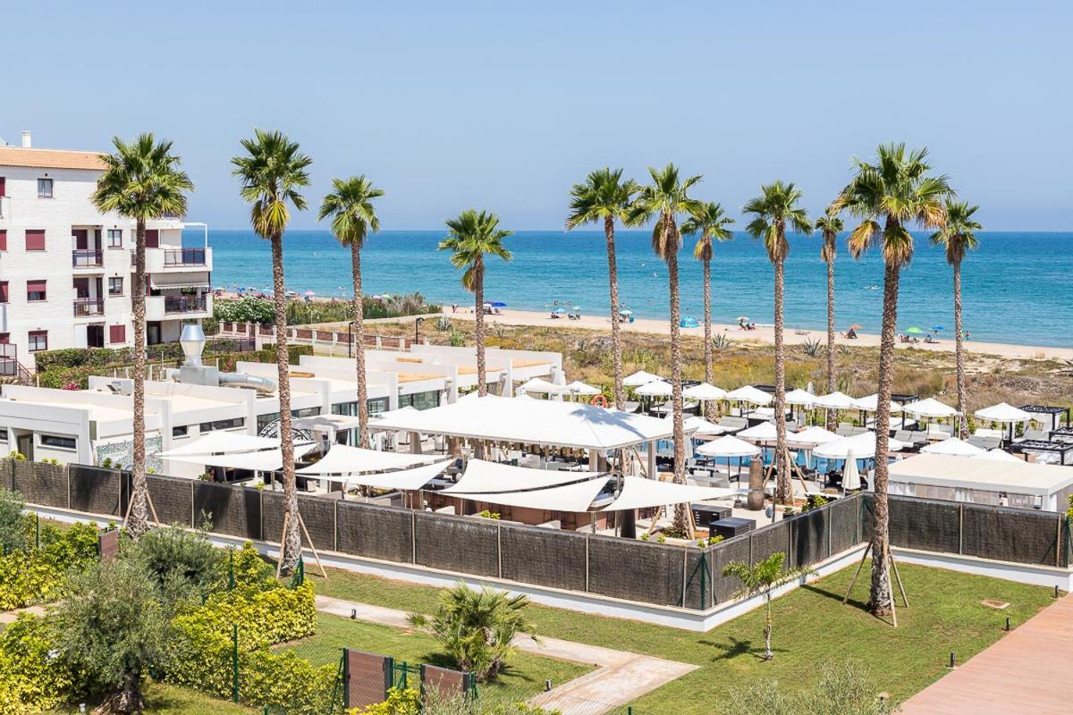 Apartup Beachfront Deluxe Apartment Denia