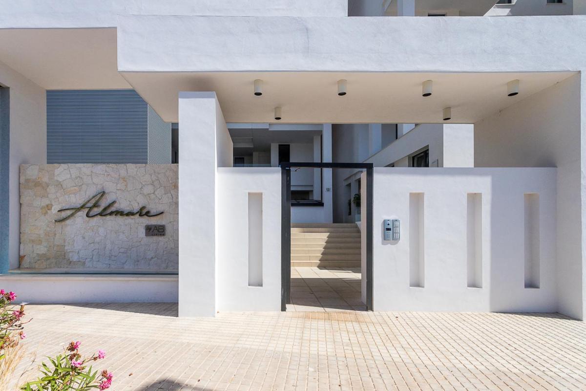 Apartup Beachfront Deluxe Apartment Denia