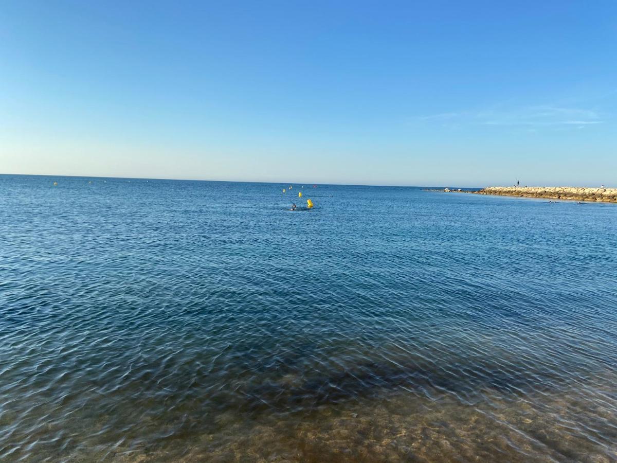 Apartamento Primera Linea Playa *