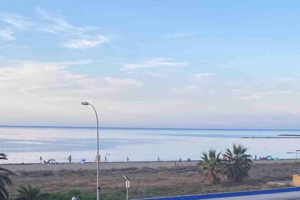 Vistas Al Mar A Escasos 50 Metros Apartamento