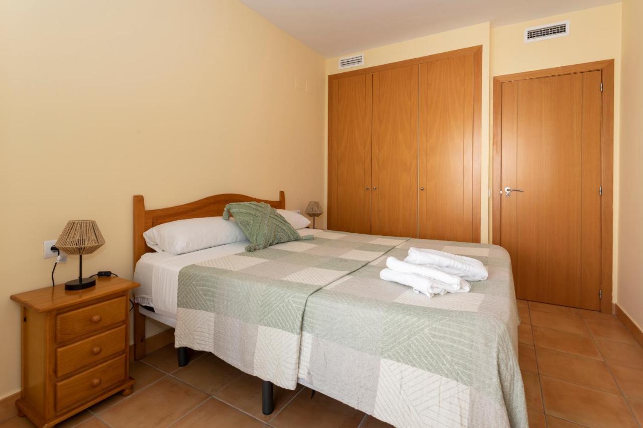 Apartamento Aquamarina, 2 Dormitorios, By Bookindenia